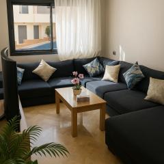 Appartement bord de mer avec piscine à Bouznika