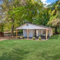 New Listing with Sunny Bungalow, Near Rafting and Golf