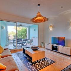 Appartement 2 chambres face plage avec piscine, wifi et parking - Baie Orientale - FR-1-734-5