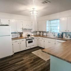 Million-Dollar View on Hickory Hill with Hot Tub