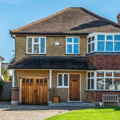 Entire Family Home with Massive Garden & Driveway