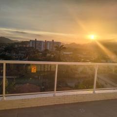 excelente Cobertura no centro de Bertioga