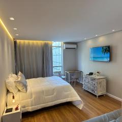 Apto 711 - Elegância com vista parcial da Praia