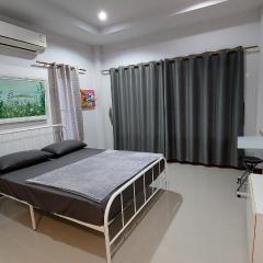 The Artist House Surat Thani