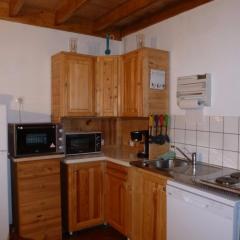 Charmante maison rénovée avec terrasse, jardin clos, WIFI et équipements bébé à Fiefs - FR-1-376-1