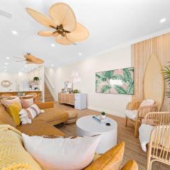 Luxury Villa, 25 Blocks From The Beach, Hot Tub