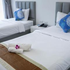 Baan Suan Khun Ta and Golf Resort