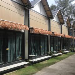 Lipe Baan Talay Homestay