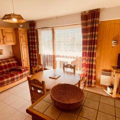 Appartement confortable avec balcon à Saint-Jean-de-Sixt - FR-1-459-250