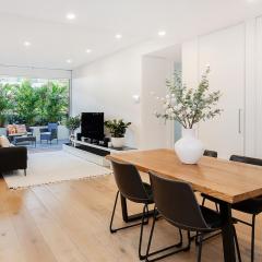 Modern 2 Bed, 2 Bath in Bondi Junction