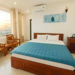 Cat Ba Center Manh Vuong Hotel &Travel