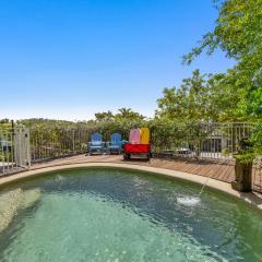 Spacious 4-Bed Family Retreat with Pool Near Beach