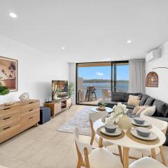 Modern 1-Bedroom Apt with Sweeping Water Views