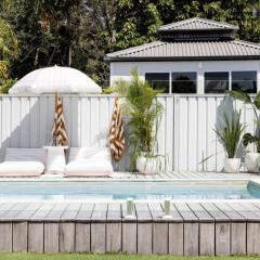 Palm Cove Retreat - Walk to beach & CBD