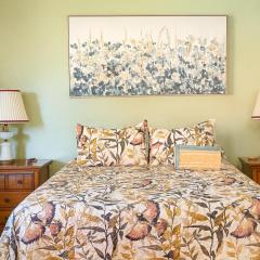 Meadow Harvest Suite with TV and private bathroom