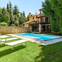 Villa Anthony with 3 br and private pool near Umag