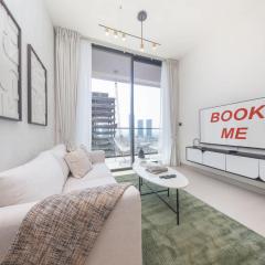 StayShort - JVC apartment sleeps 4 and features a balcony