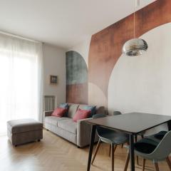 Isola Zara Moderno Trilocale di Design