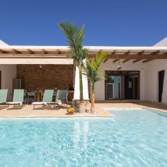 Galdana Chiclana de la Frontera by Ruralidays