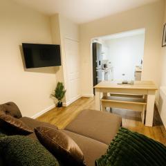 Bright 3BR Home 6 Guests ideal for Contractors