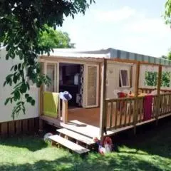 Camping 4 étoiles - Piscine - eed0fi