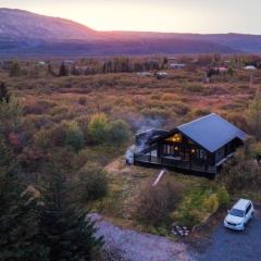 Nordic Black Cabin - Luxury in the Golden Circle