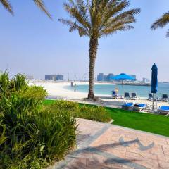 Island Bliss 2 BR with Private Beach and Pool in Al Marjan Island