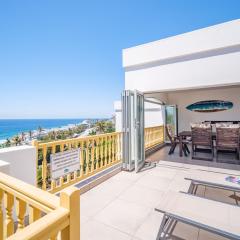 S3nsational Paros-Luxury steps away from the beach