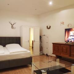 Gemütliches Studio mit Balkon in Ruhelage und zentrumsnah