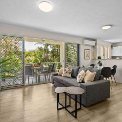 Family 2BR 2min Beach Pool Wi-Fi