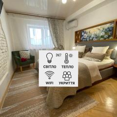 Руданського 2 кім ізол і кух студія з балконом не далеко від палацу Мистецтв від ж д вокзалу Звітні документи