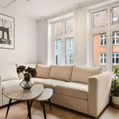 Cozy Bergen Duplex - Two-Level Stay