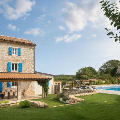 Villa Flavia Traditionelles Steinhaus Mit Pool