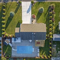 4BR Open Concept · Sunset View · Pool Near Ocean