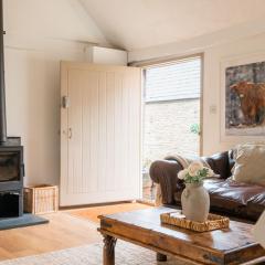 The Bullpen Cotswolds Farm Stay With Pool