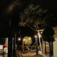 Cottage with Jacuzzi & Waterfall, Vale do Elefante