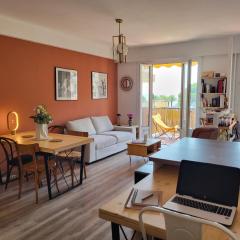 2P cosy avec terrasse, vue mer & plages à pied