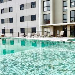 Churrasqueira, Ar, Piscina, Frigobar e muito mais