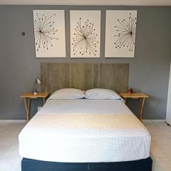 TR3S by Walter de la Renta - Studio