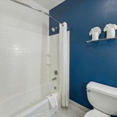 Comfort Suites - Near the Galleria