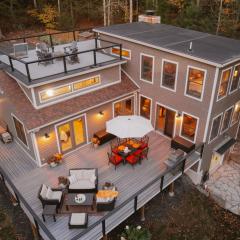 Tuthill Treehouse - Secluded Mountain Cabin with Roof Deck & Fire Pit