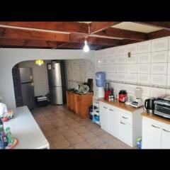 Arriendo habitación amobladas singles a turistas sector centro de la serena