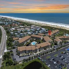 St Augustine Beach 2BR Pool & Beach Access