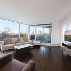 Luxury Apartment in Central Location with Pool Jacuzzi & Sauna