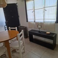 departamente en primer piso para 2 personas