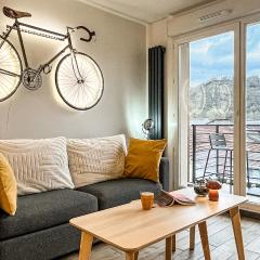 Au Petit Vélo - Parking & Balcon Vienne