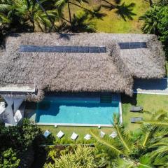 Nomadas 5 bdrs villa with private pool 2nd line to beach