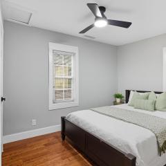 Little Indale Haus - Near Downtown and Prince Ave