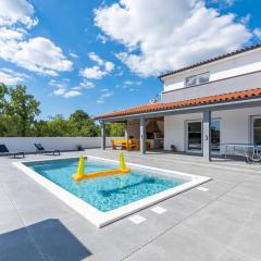 Villa Casa Mara Mit Beheiztem Pool