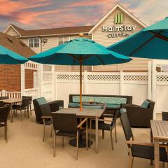 MainStay Suites Appleton Airport - Fox River Mall Area